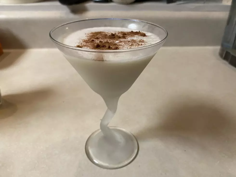 How to make a cannoli martini