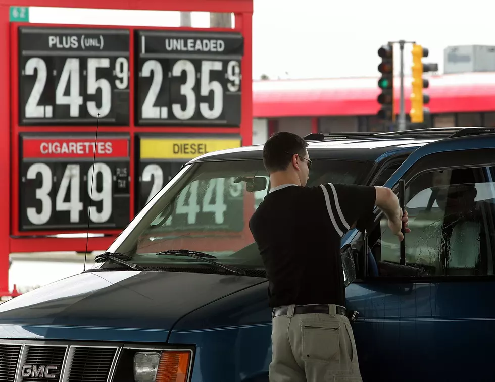 How many people tip the gas attendant? (Opinion)