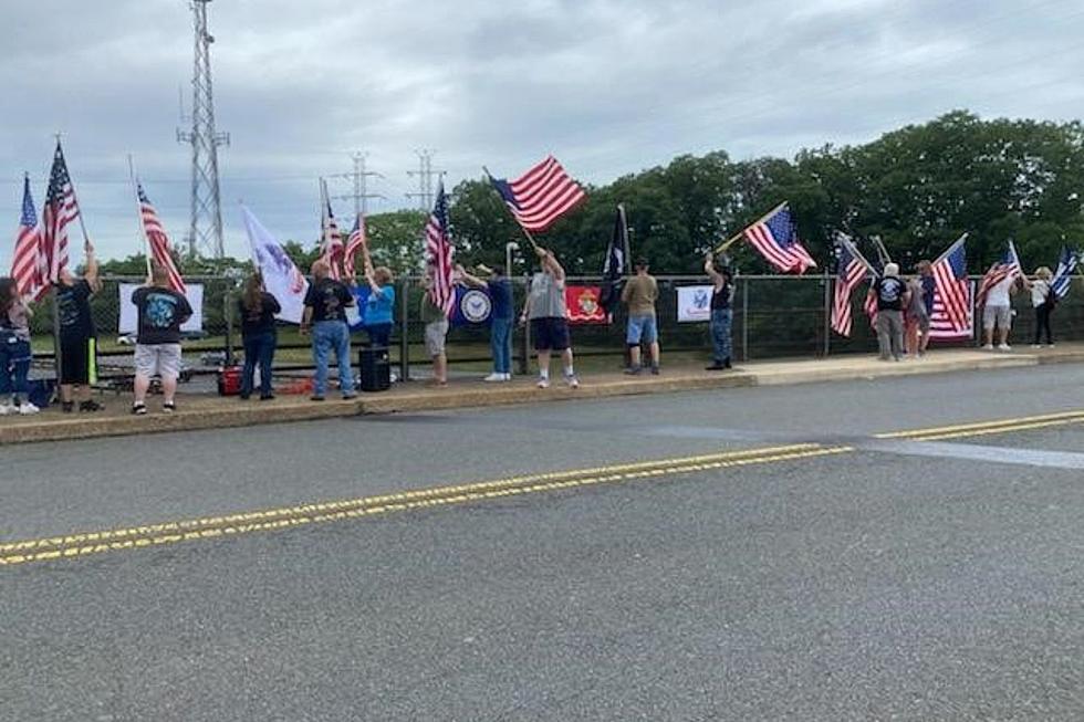 Sayreville, NJ group told to remove military flags from Parkway overpass