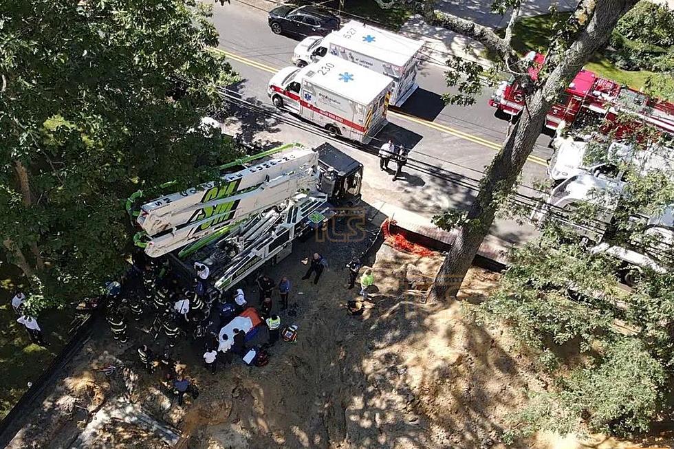 Man loses leg after getting stuck in cement truck in Lakewood, NJ