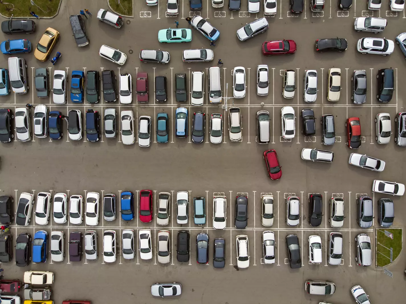 Parking lot laws: Is the 'pull-through' legal?