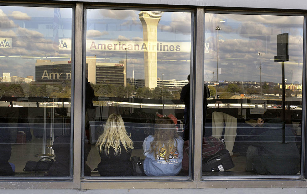 What to do at Newark Airport when your flight is delayed or canceled