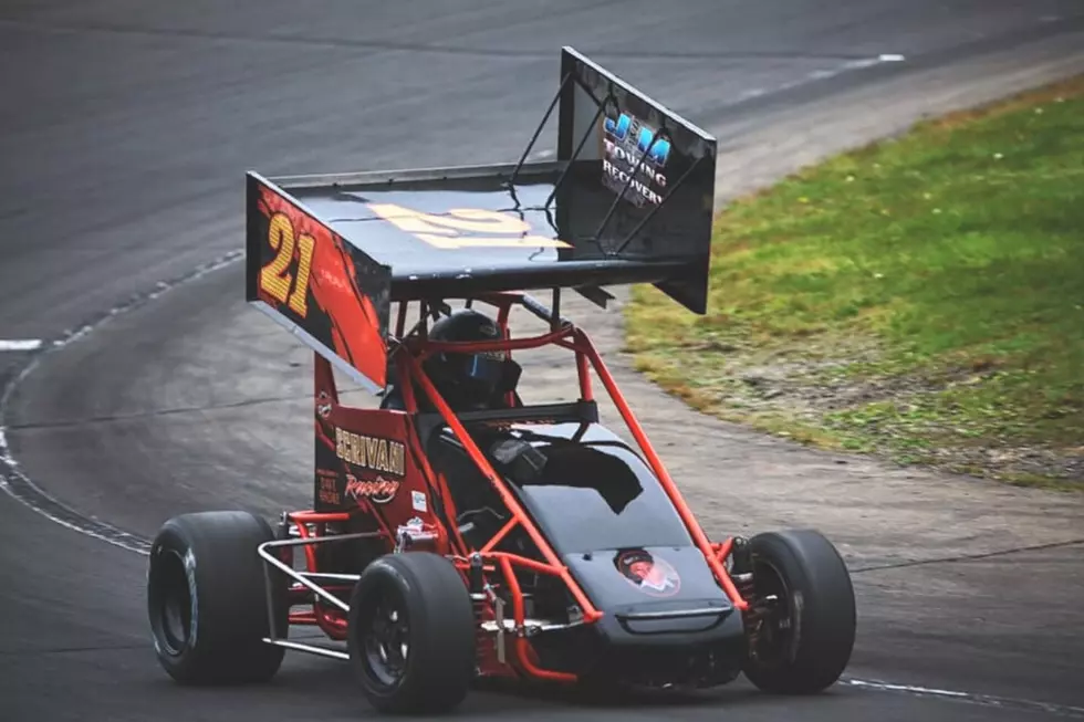 Joey Bailey's #21 car before the crash at Star Speedway