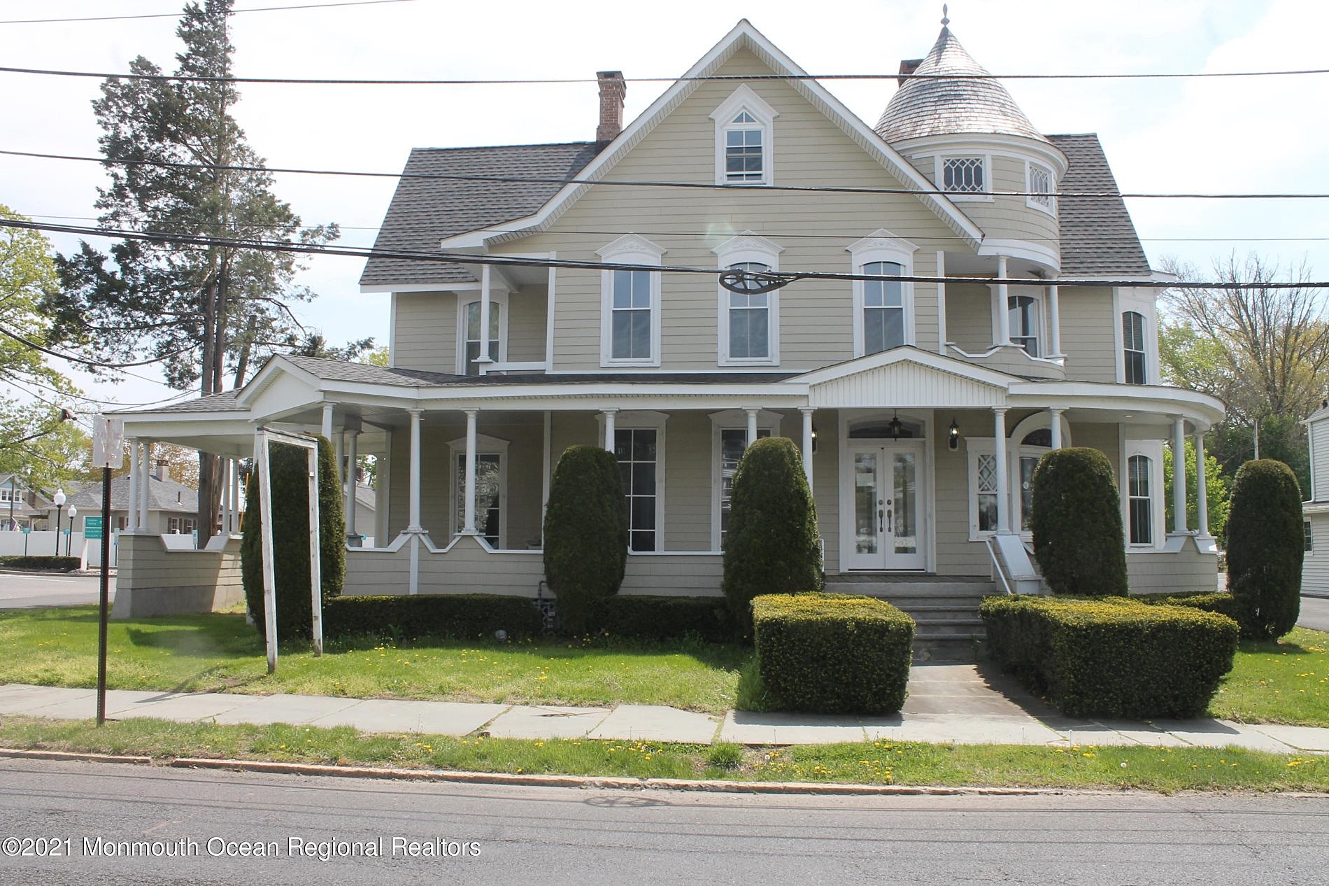 Sabrina the Teenage Witch' house on sale in Freehold, NJ