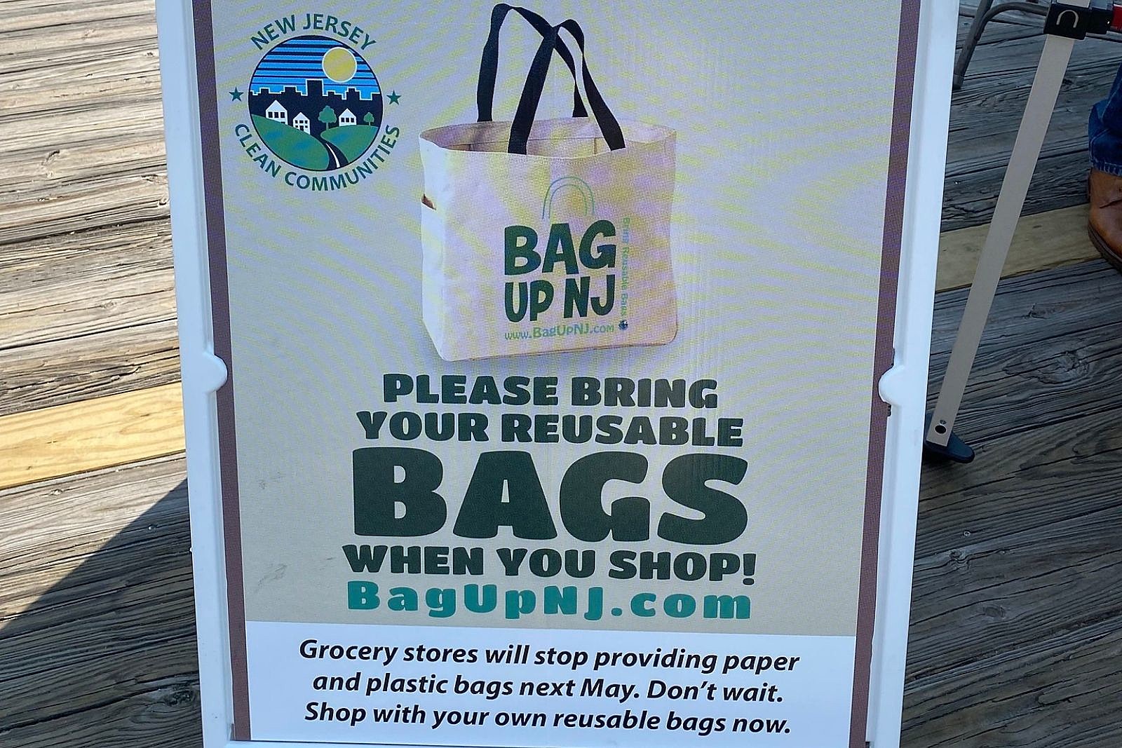 Philly's plastic bag ban has started. 