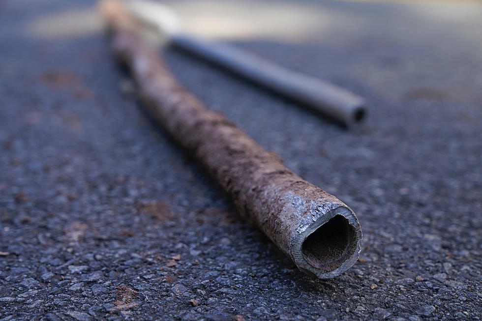 Newark, NJ hailed for replacing 20,000 poison water pipes, but not without fight