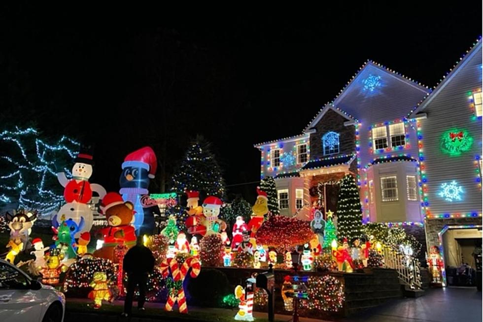 Free holiday light show in Hazlet, NJ a must-see for Disney fans