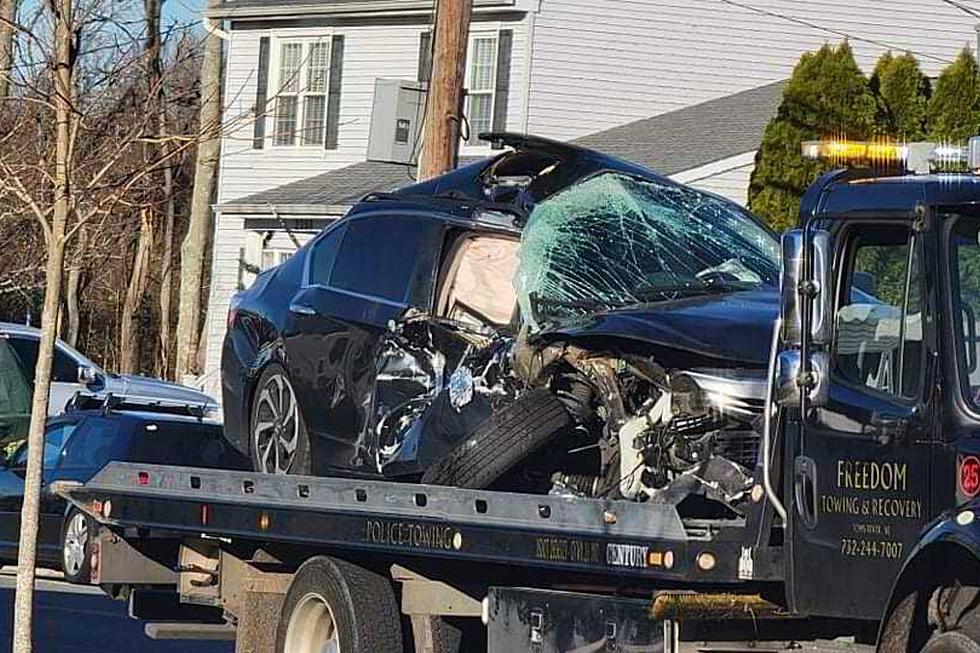 Woman&#8217;s car smashed by truck after she &#8216;runs stop sign&#8217; in Toms River, NJ