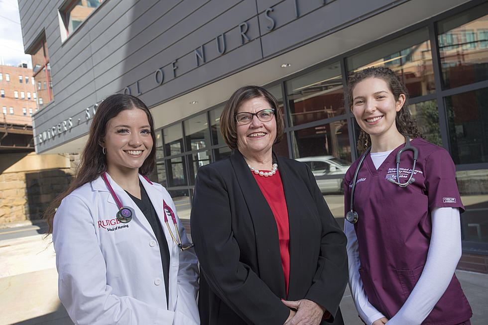 With no experience, Rutgers student-nurses hit the front lines for COVID