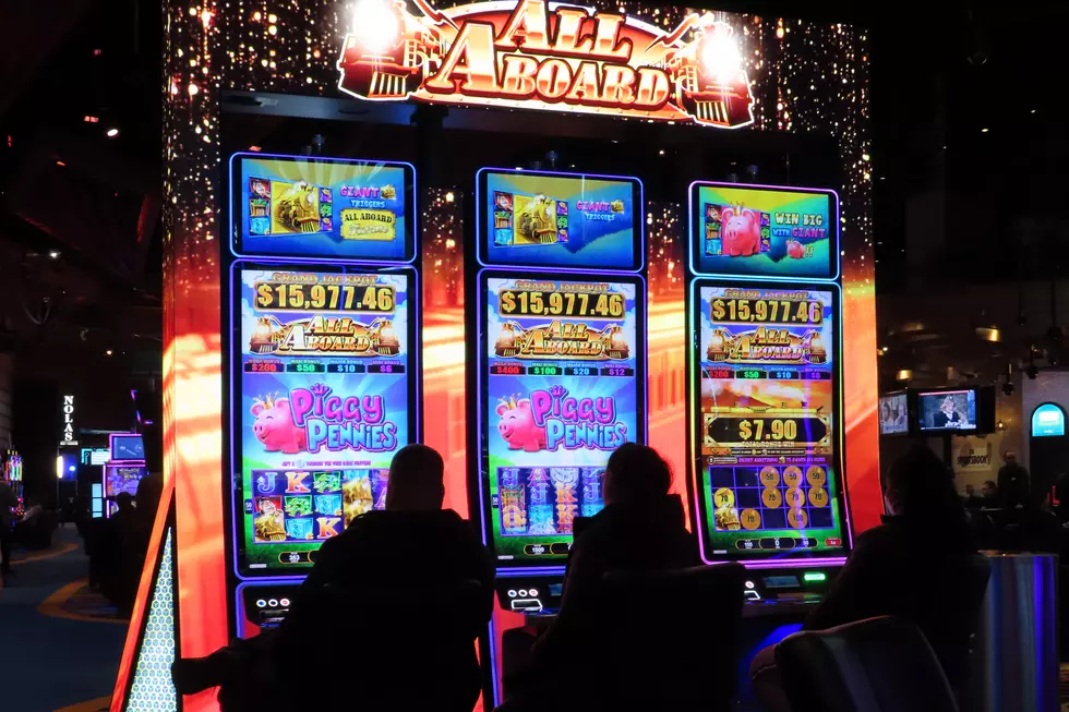 NJ casino, sports & online gambling revenue jumps up 15% in May