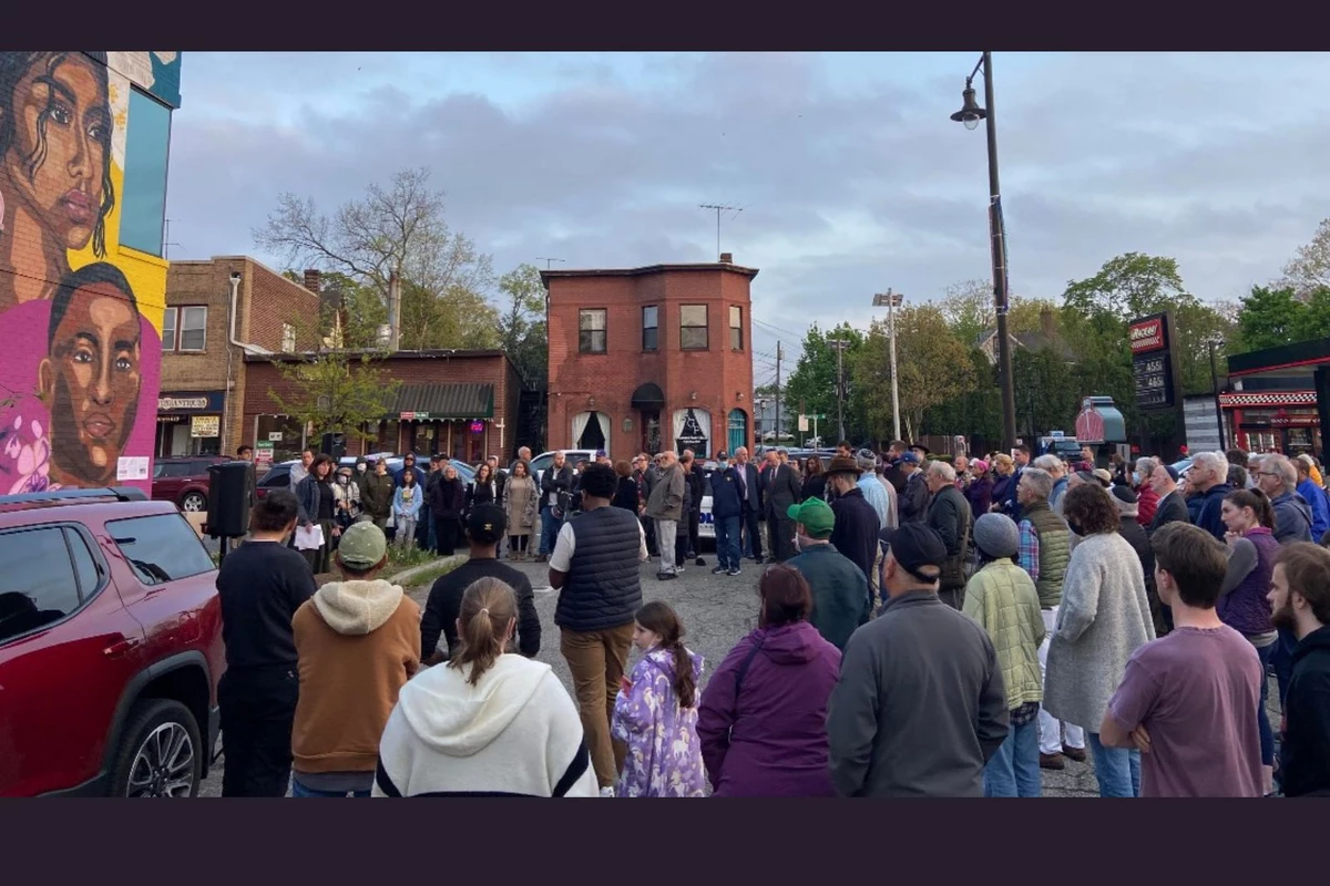 Highland Park, NJ muž obviněn z trestných činů z nenávisti při ničení nástěnných maleb