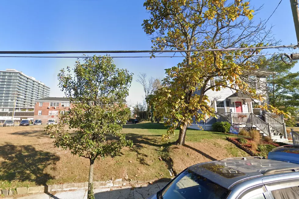 Odd NJ condo plan will leave one old house standing in the middle