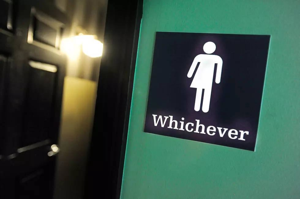 Newark Airport Gender Neutral Bathroom Gets Top 10 Attention