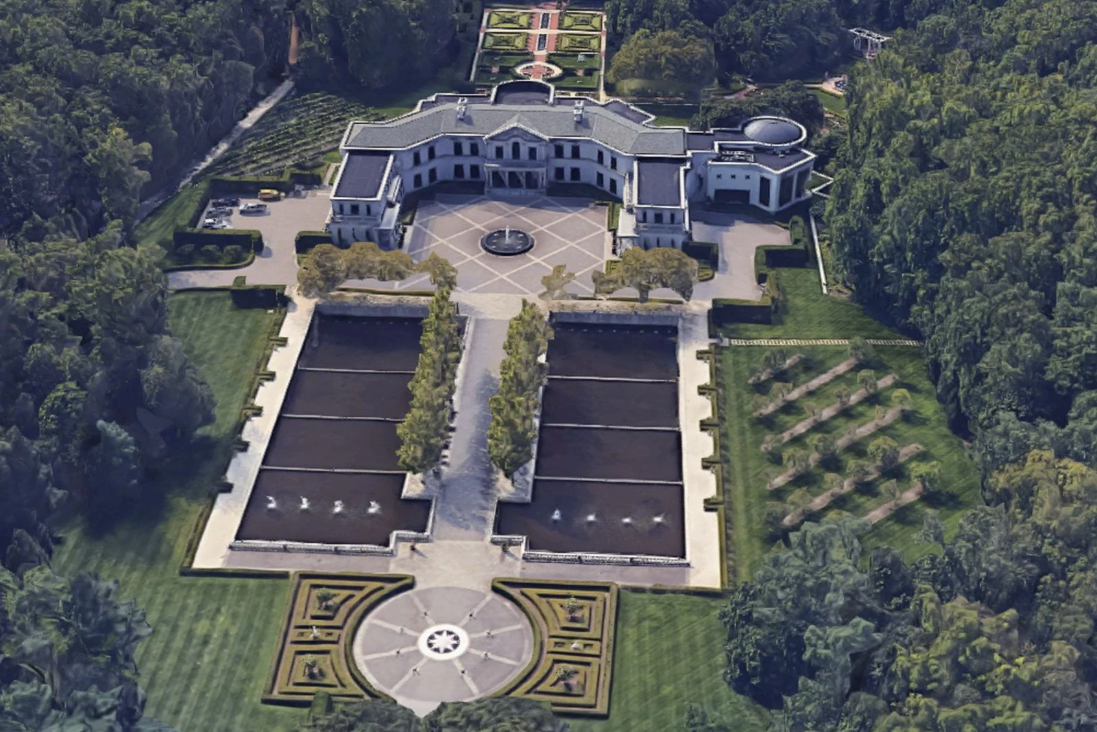 The largest home in NJ that its rich owners hope you never image