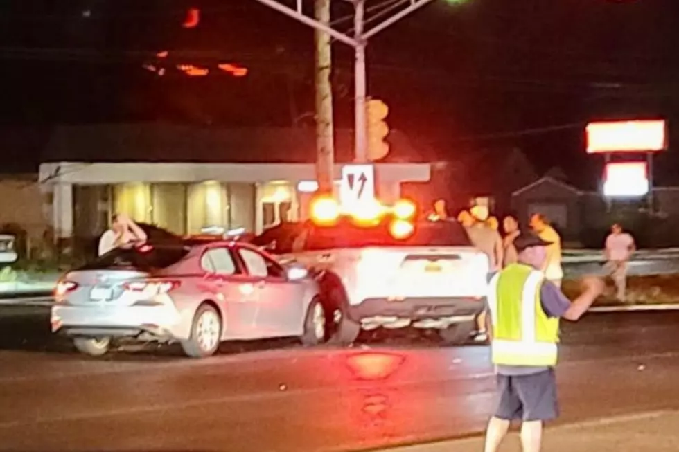 Driver says he didn’t see lights before hitting Toms River, NJ police car