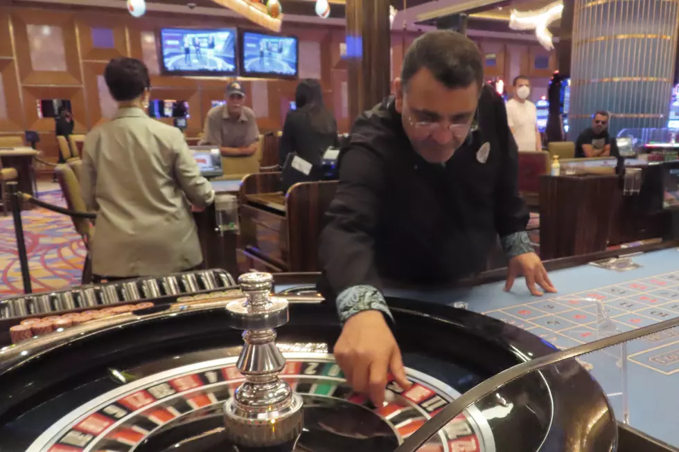 Atlantic City, NJ casino revenues: online up, in-person down