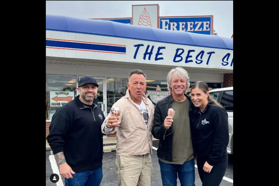 BOGO celeb sighting at Jersey Freeze — Bruce/Bon Jovi