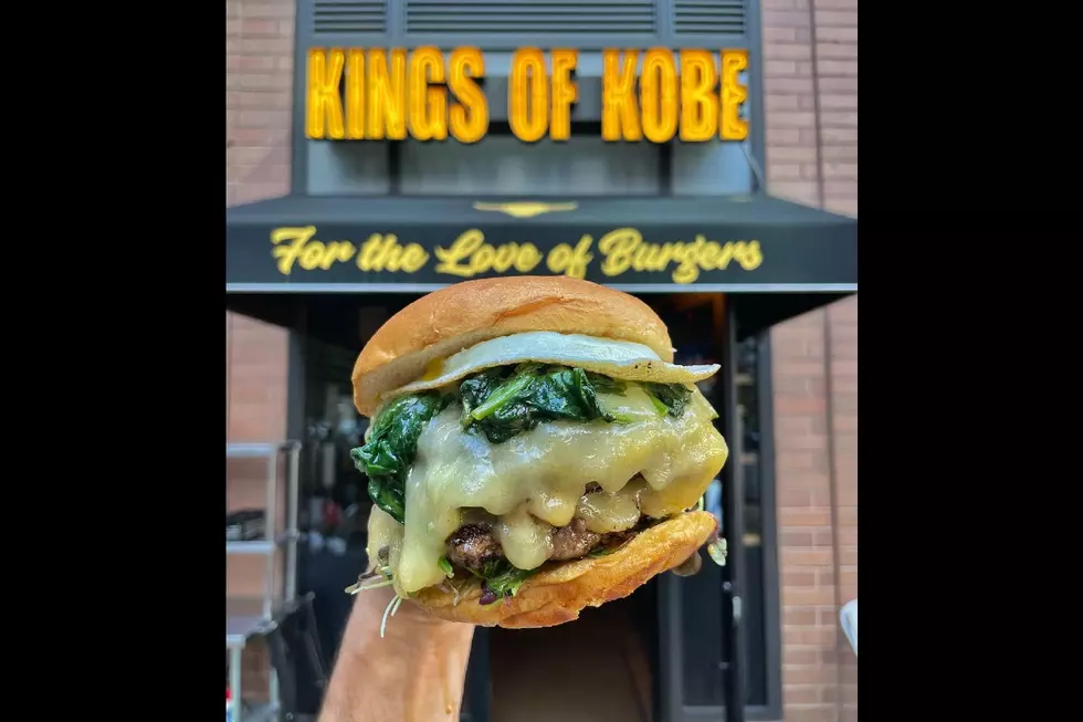 Pappas Burger on X: Burger with family & friends this holiday