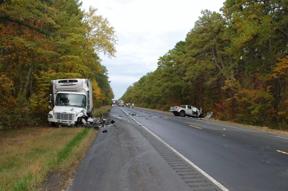 Toms River, NJ, Woman Killed in Head-on Crash With Truck