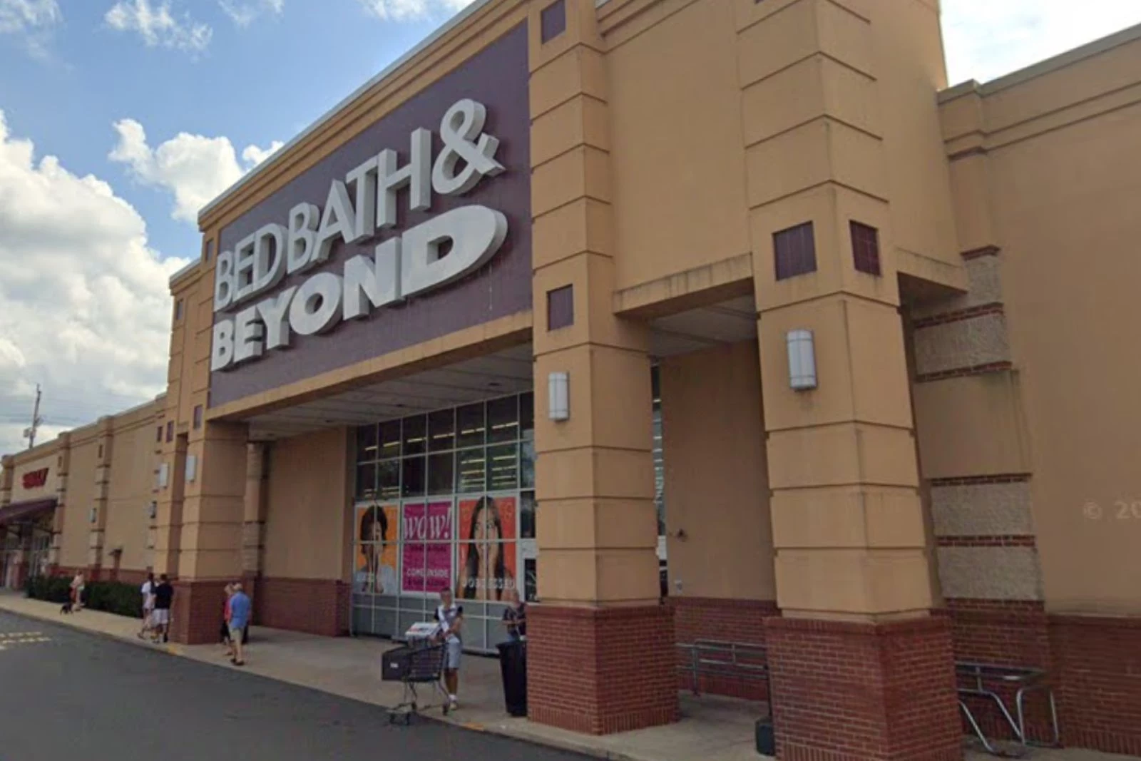 Bed Bath & Beyond coupons being accepted by these NJ competitors