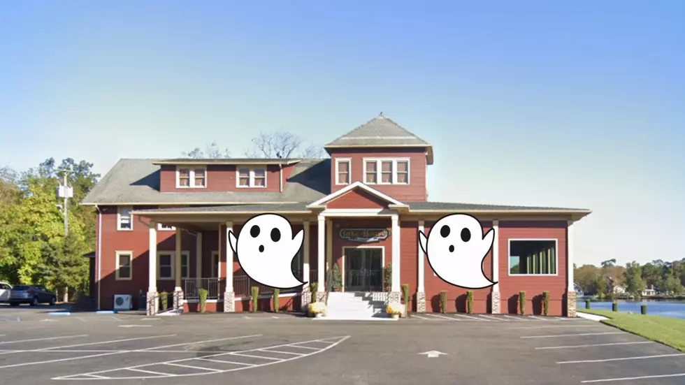 Dine with ghosts at this elegant (and haunted) NJ restaurant