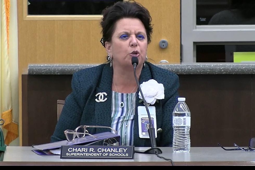 Monroe, NJ superintendent explodes after parent calls her a bully