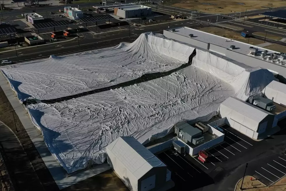 Still from video of Adventure Crossing USA dome damage (Photo: Adventure Golf & Entertainment)