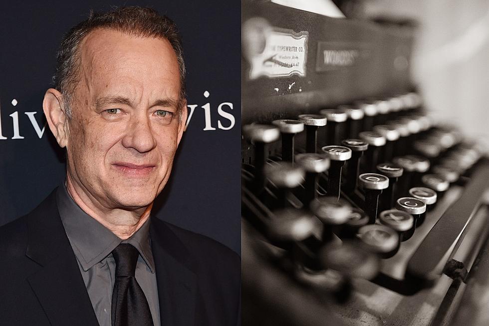 Tom Hanks gifts a classic typewriter to NJ man