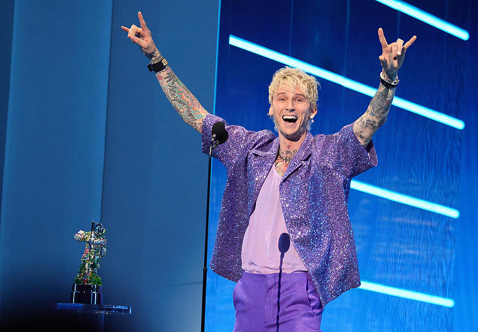 Machine Gun Kelly adds NJ date to his tour this fall