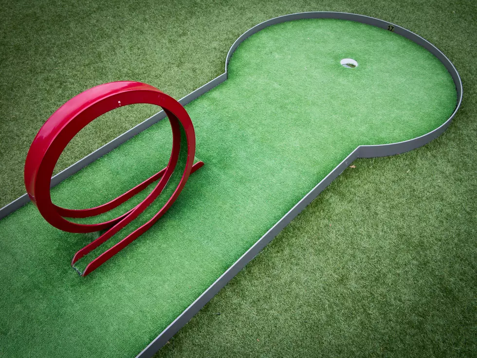Miniature golf