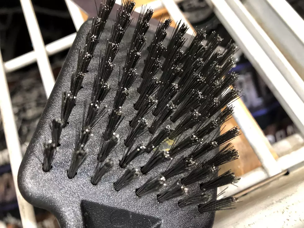 Grill brush
