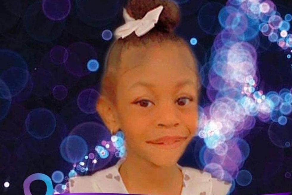 School bus aide rejects plea deal after girl, 6, is strangled