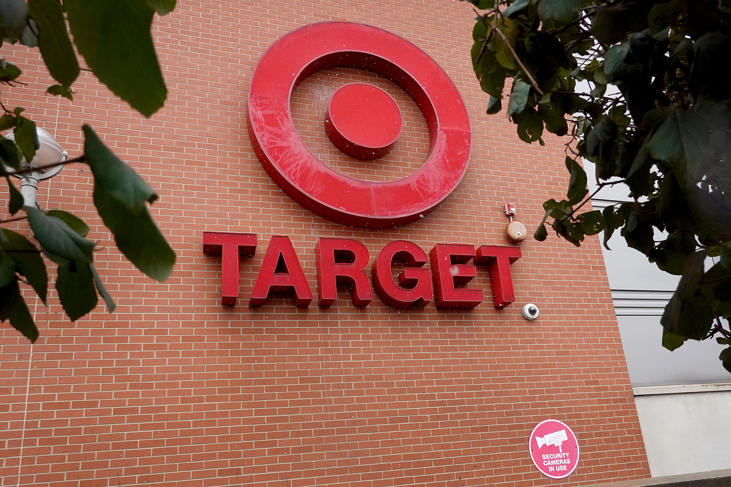 Target's first small-format store in Orange County is 33% groceries, has no  children's clothing – Orange County Register