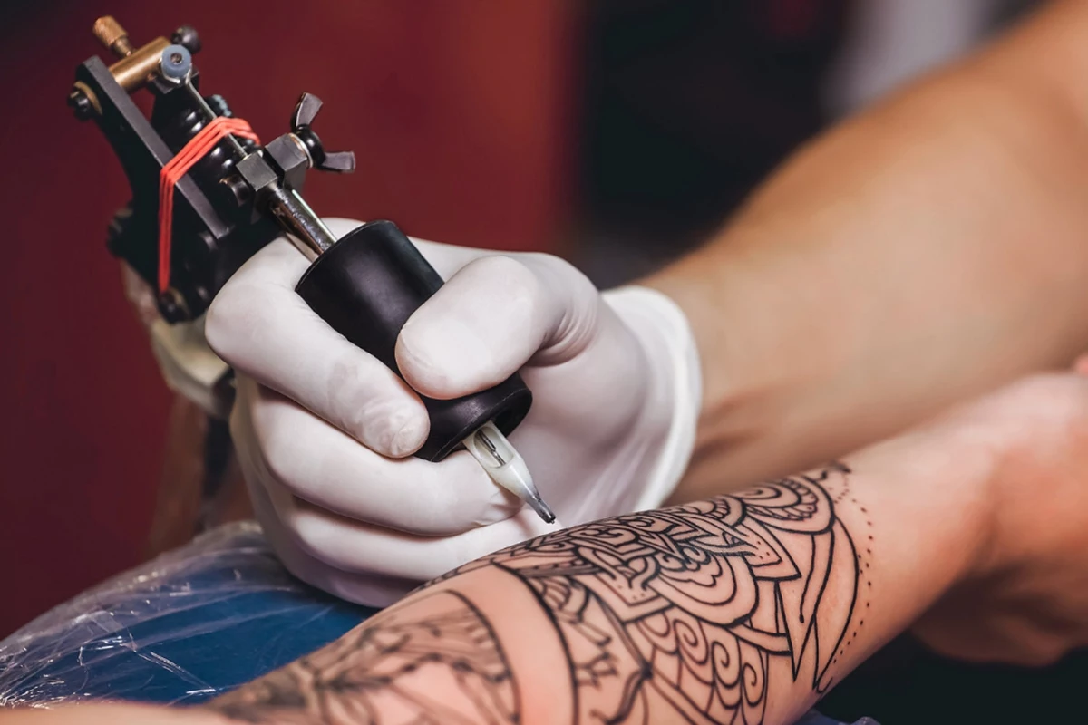 5th Avenue Goth: Red Ink Tattoos/Henna