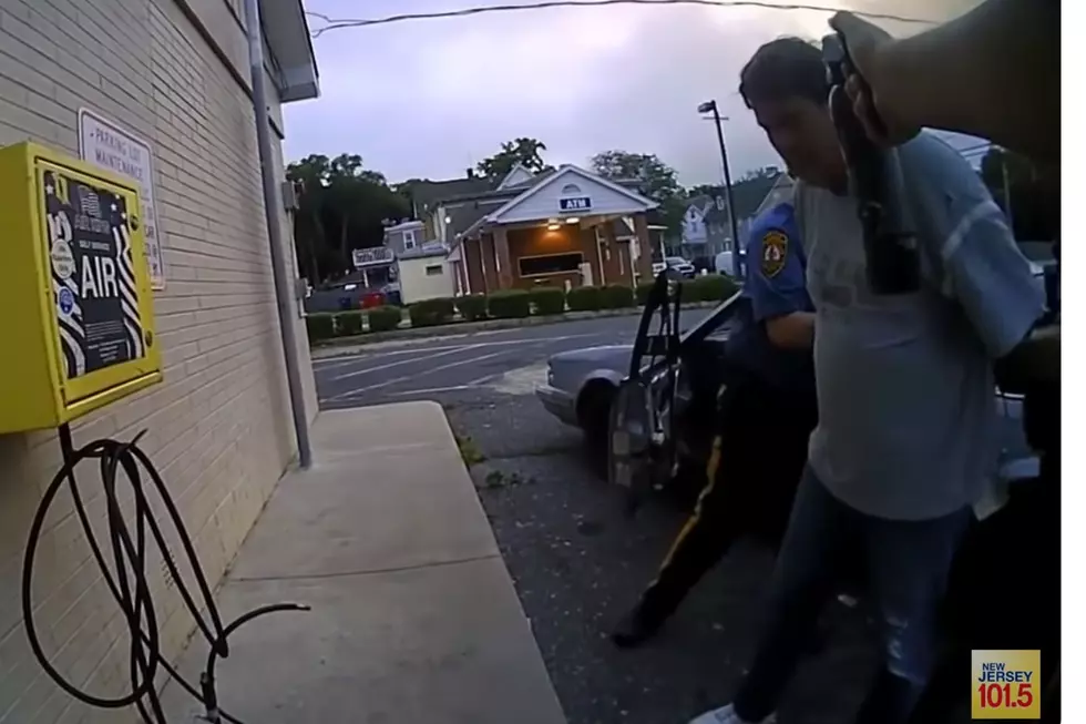 2017 Body-cam video of Bridgeton Officer John Grier spraying cuffed man (New Jersey 101.5 via Youtube, Bridgeton police)