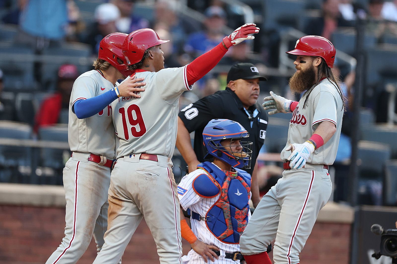 Phillies ready for RED October!  Hollis Thomas on Eagles Defense