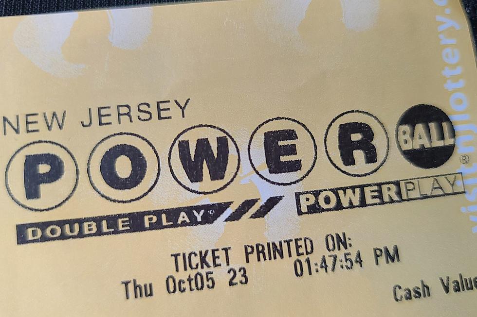 Win Powerball? Shut up, sign the ticket and find good advisors