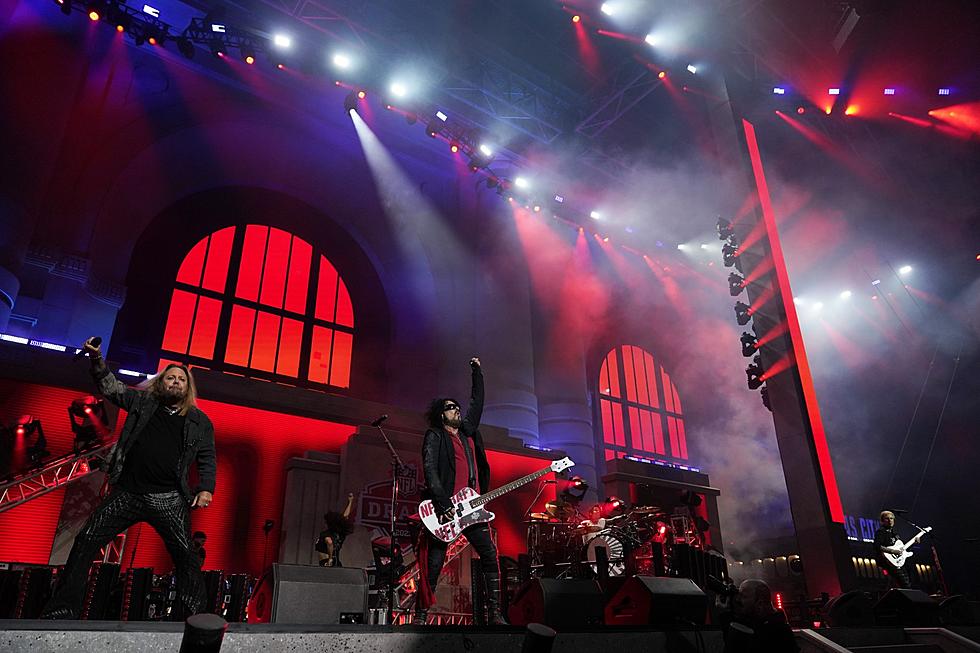Motley Crue hits New Jersey with two big shows