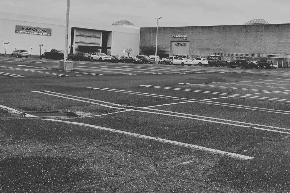 Monmouth Mall December 23, 2023