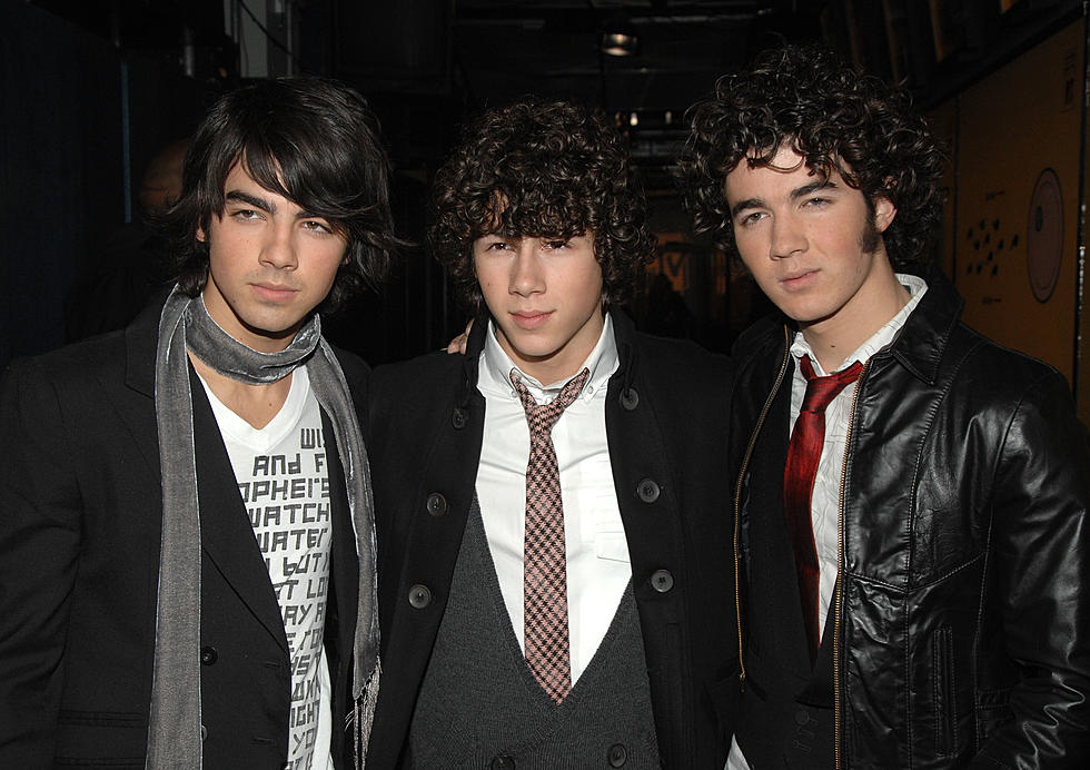 Jonas Brothers to headline pregame show at 2024 NJ Devils game at MetLife