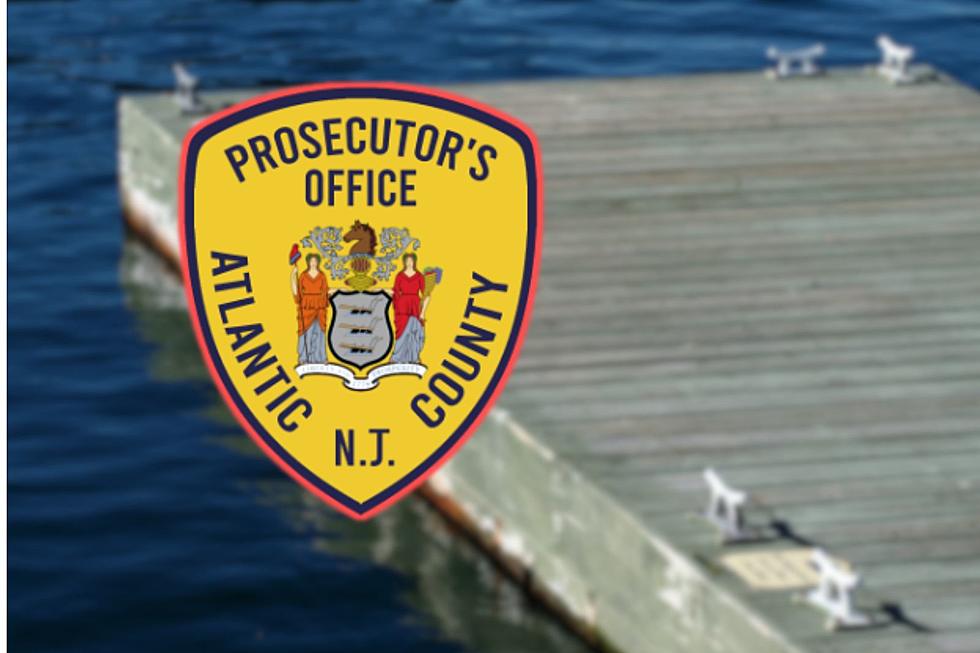 NJ man charged after boat crash that killed female swimmer