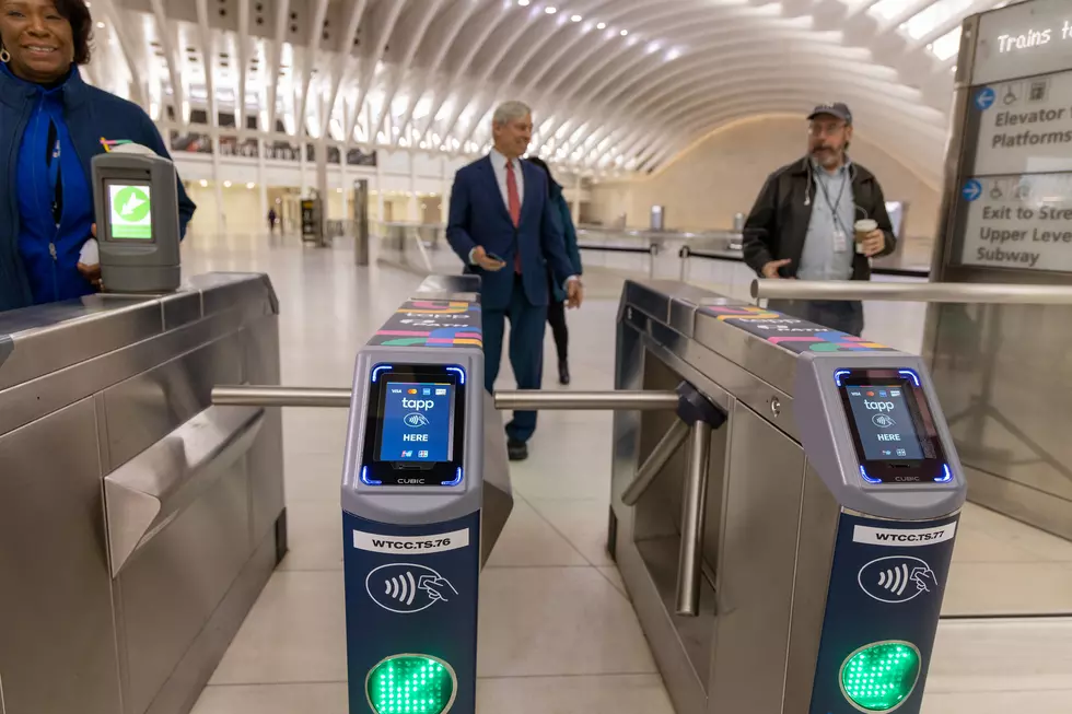 Just tap and go — it&#8217;s much easier to ride PATH between NJ and NY