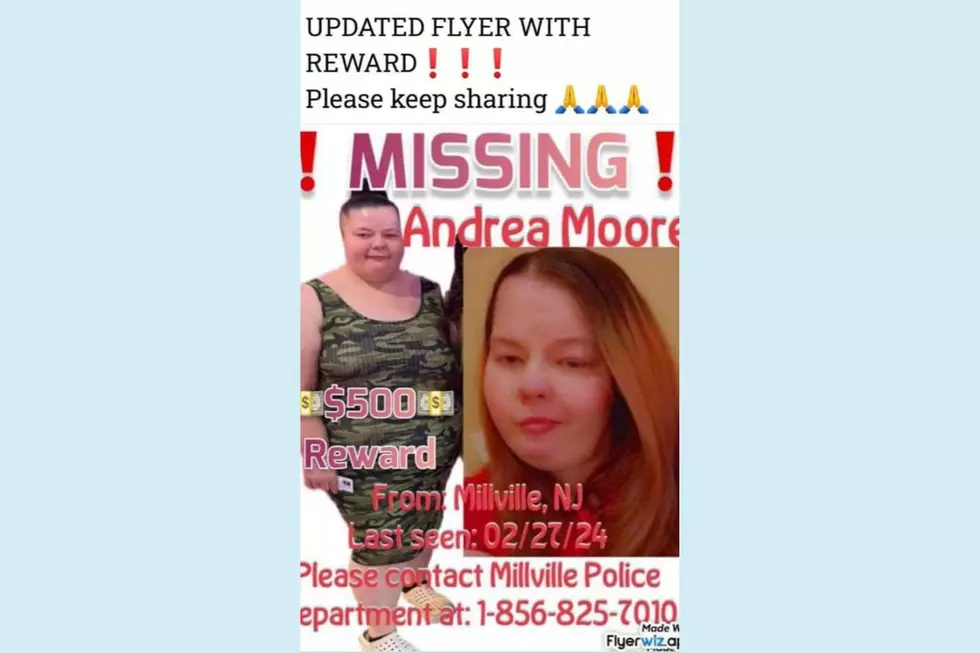 Andrea Moore (Facebook)