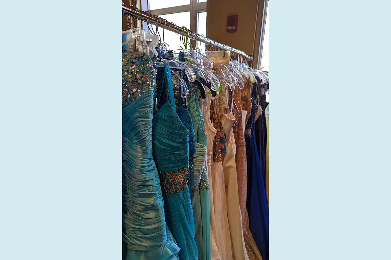 Montgomery Co. library offers free prom dresses to local students