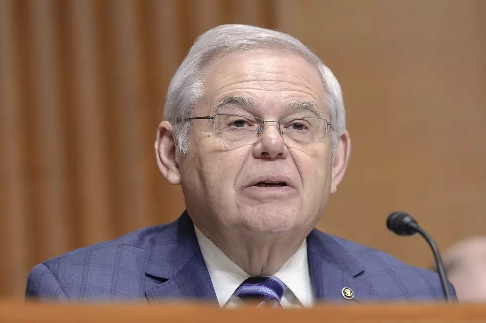 Menendez's bribery trial delayed by one week to mid-May
