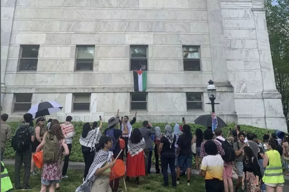 Protesters outside Clio Hall at Princeton University 4/29/24