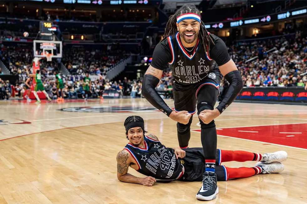 Hammer and Wham of The Harlem Globetrotters (American Dream)