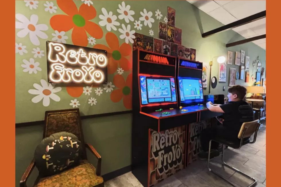 Groovy! Relive the ‘70s at this retro New Jersey FroYo restaurant
