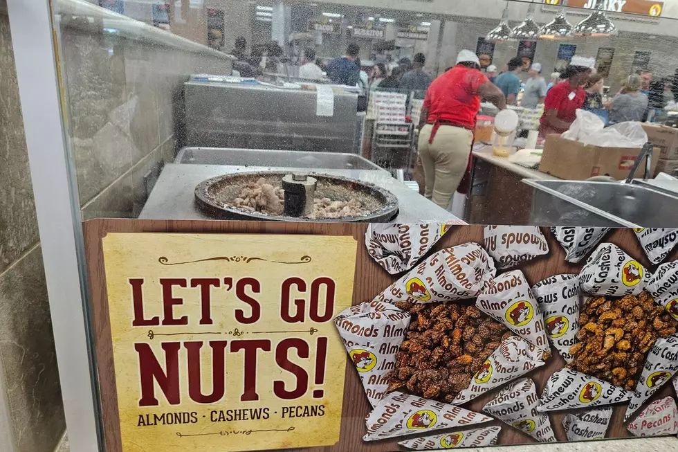Buc-ee's glazed pecans (Jen Ursillo)