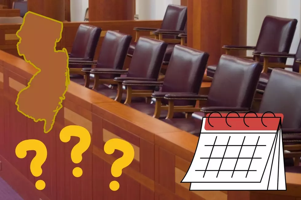 Court date / calendar / waiting / question marks